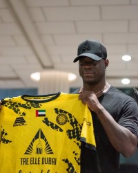 LOL-伊蒂法克主席：我们在德转网站上搜索自由球员，并联系了巴洛特利