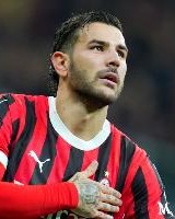 罗马诺：利雅得新月与米兰计划本周完成特奥交易，口头协议已达成